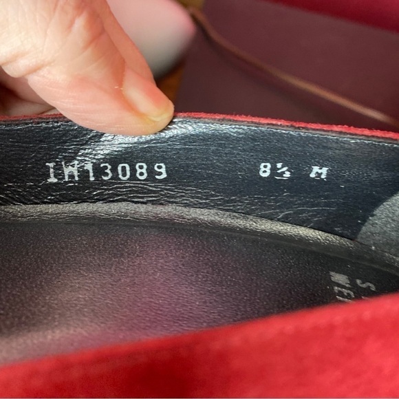 Stuart Weitzman Studded Suede Shoes Stilettos Size 8.5 Red - Picture 7 of 11